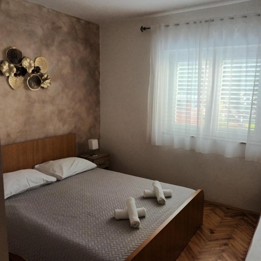 Apartments Monika Omiš Buitenkant foto
