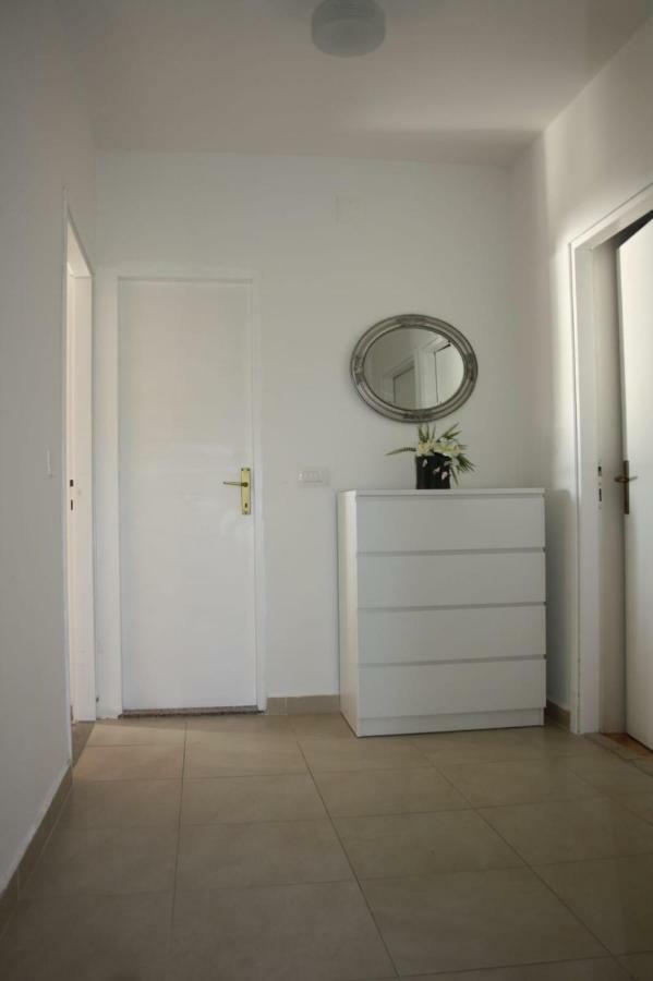 Apartments Monika Omiš Buitenkant foto